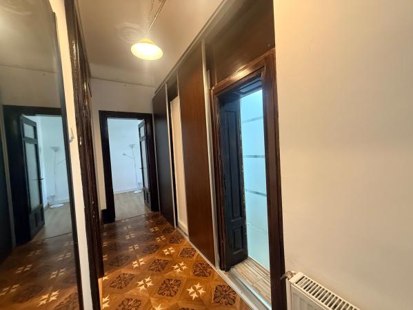 3 camere închiriere Dacia intersecție cu Moșilor