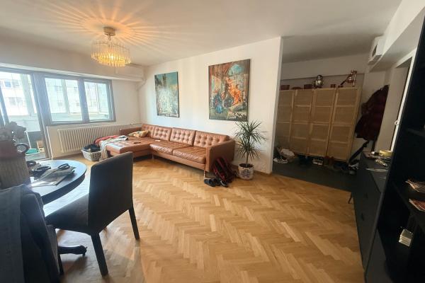 Apartament de vânzare 3 camere Titulescu - Piața Victoriei complet mobilat si utilat