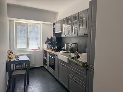 Apartament de vânzare 3 camere Titulescu - Piața Victoriei complet mobilat si utilat