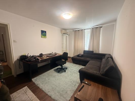 Apartament 2 camere de închiriat Str. Mexic-Piata Victoriei