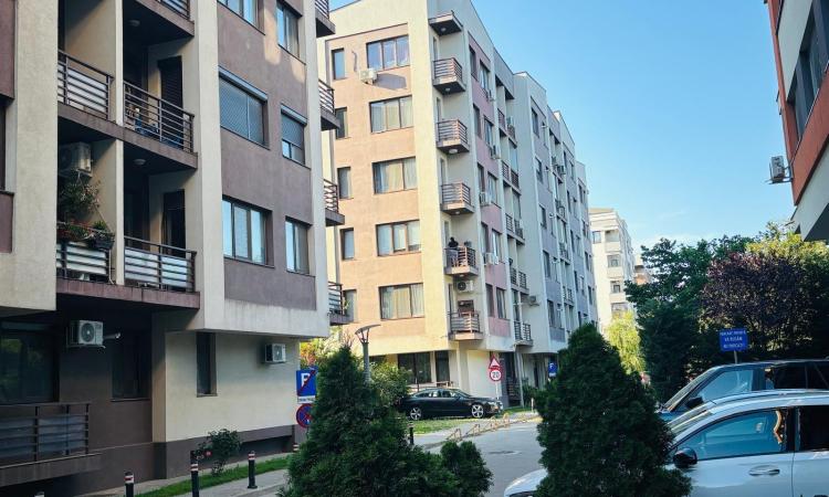 Apartament 2 camere, 64 mp utili, 2 balcoane, loc de parcare disponibil