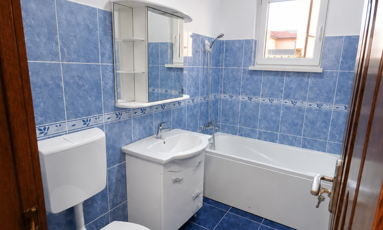 Curte proprie de 28 mp! Apartament mobilat, gata de mutare, aproape de metrou