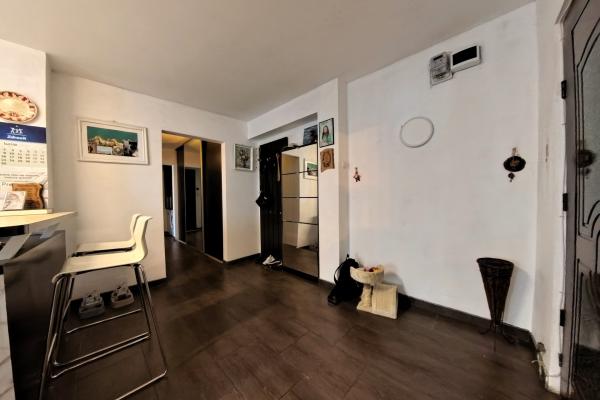 3 Camere - Decomandat - Aleea Salaj