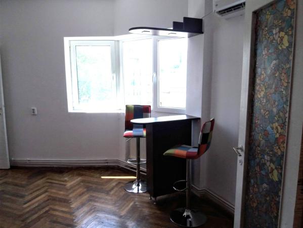 3 camere Dacia - Mosilor
