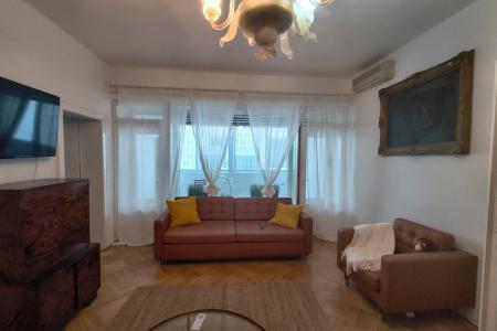 Închiriere apartament 4 camere, 153 mp, mobilat și utilat - parter vilă - Dorobanți Capitale