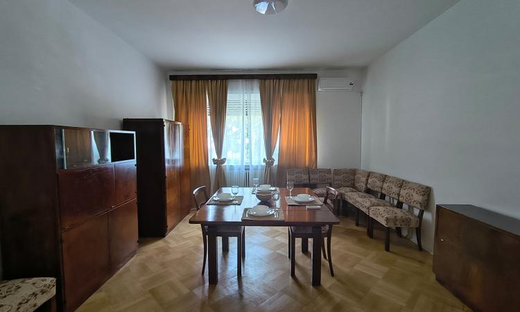 Închiriere apartament 4 camere, 153 mp, mobilat și utilat - parter vilă - Dorobanți Capitale