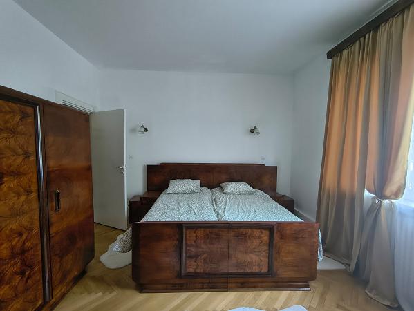 Închiriere apartament 4 camere, 153 mp, mobilat și utilat - parter vilă - Dorobanți Capitale