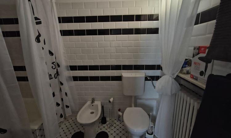 Închiriere apartament 4 camere, 153 mp, mobilat și utilat - parter vilă - Dorobanți Capitale
