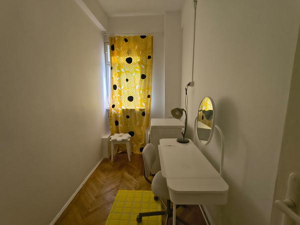 Închiriere apartament 4 camere, 153 mp, mobilat și utilat - parter vilă - Dorobanți Capitale