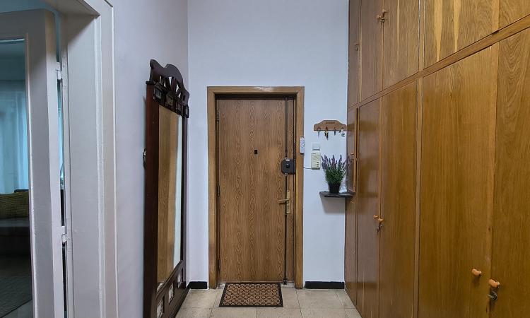 Închiriere apartament 4 camere, 153 mp, mobilat și utilat - parter vilă - Dorobanți Capitale