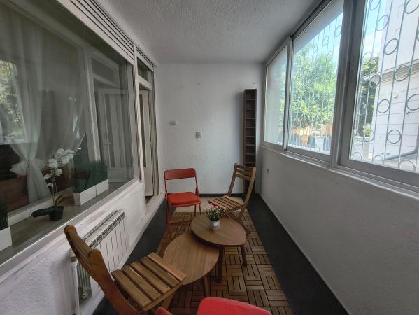 Închiriere apartament 4 camere, 153 mp, mobilat și utilat - parter vilă - Dorobanți Capitale