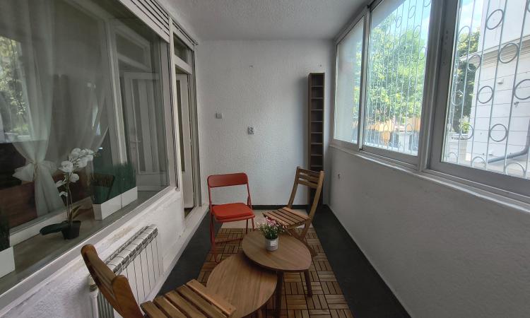 Închiriere apartament 4 camere, 153 mp, mobilat și utilat - parter vilă - Dorobanți Capitale