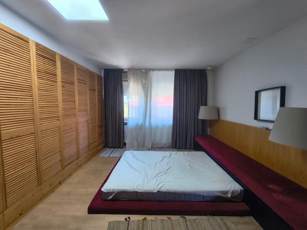 Apartament de vânzare, 6 camere, 183 mp, la mansarda - zona Floeasca