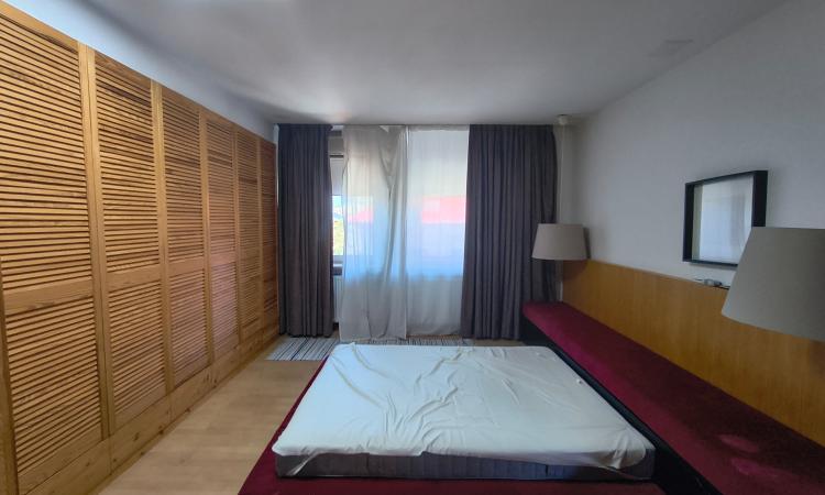 Apartament de vânzare, 6 camere, 183 mp, la mansarda - zona Floeasca