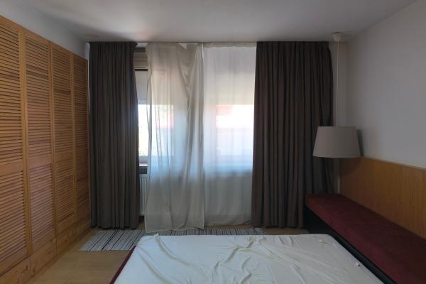 Apartament de vânzare, 6 camere, 183 mp, la mansarda - zona Floeasca