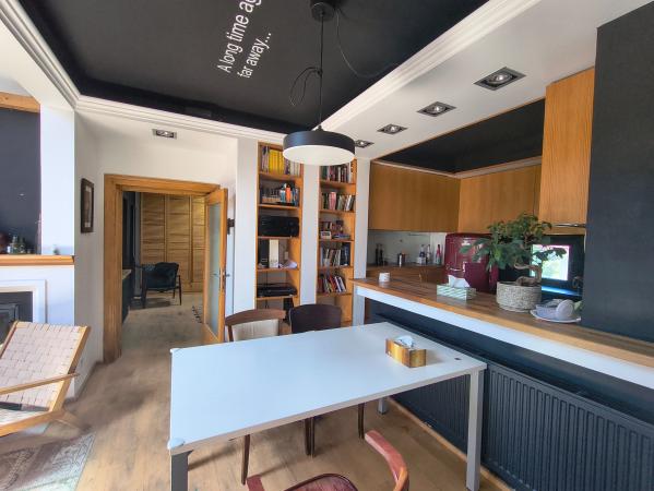 Apartament de vânzare, 6 camere, 183 mp, la mansarda - zona Floeasca