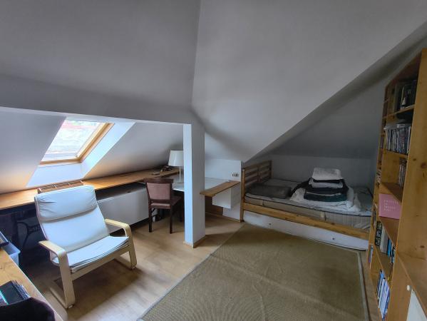 Apartament de vânzare, 6 camere, 183 mp, la mansarda - zona Floeasca