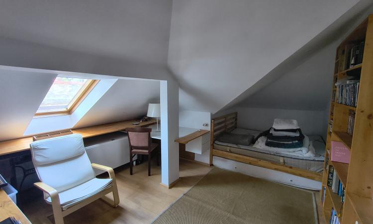 Apartament de vânzare, 6 camere, 183 mp, la mansarda - zona Floeasca