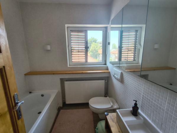 Apartament de vânzare, 6 camere, 183 mp, la mansarda - zona Floeasca