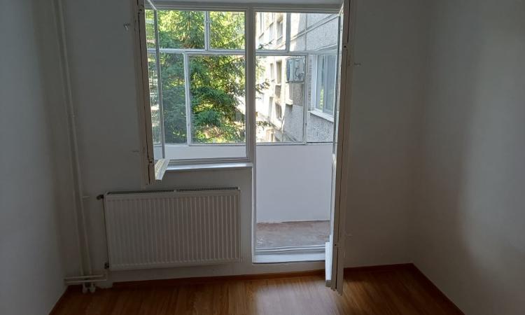 Apartament 2 camere, semidecomandat Dacia