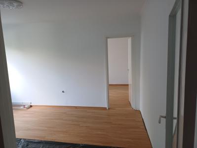 Apartament 2 camere, semidecomandat Dacia