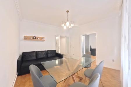 Piata Alba Iulia - Matache Dobrescu - apartament 2 camere in vila