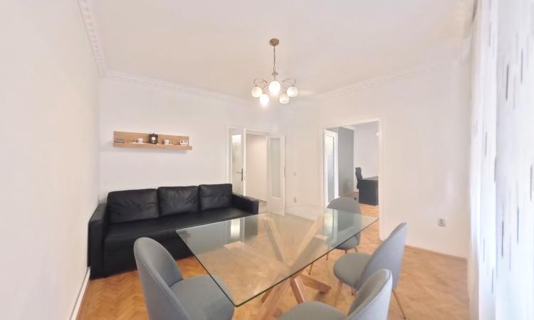 Piata Alba Iulia - Matache Dobrescu - apartament 2 camere in vila