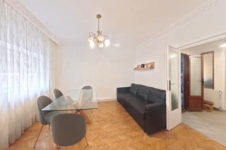Piata Alba Iulia - Matache Dobrescu - apartament 2 camere in vila