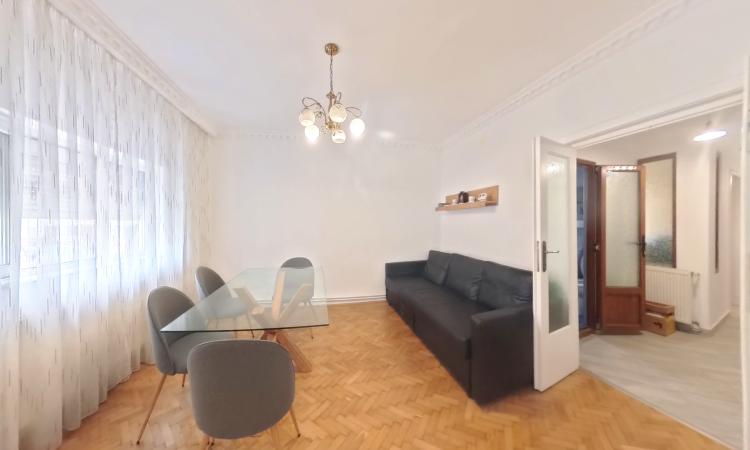 Piata Alba Iulia - Matache Dobrescu - apartament 2 camere in vila