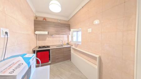 Piata Alba Iulia - Matache Dobrescu - apartament 2 camere in vila