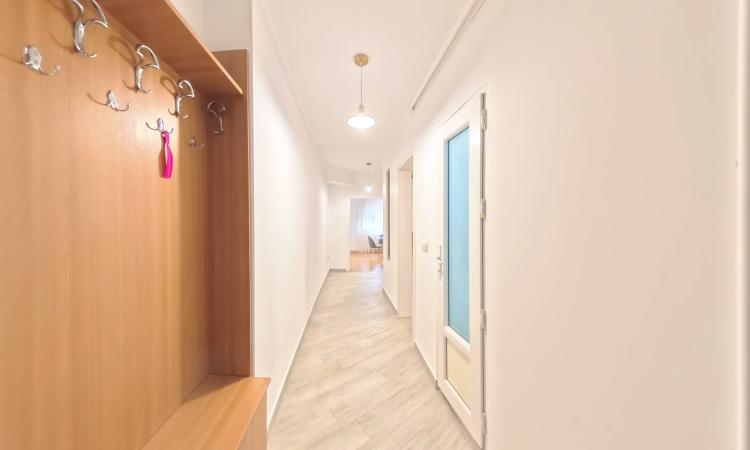 Piata Alba Iulia - Matache Dobrescu - apartament 2 camere in vila