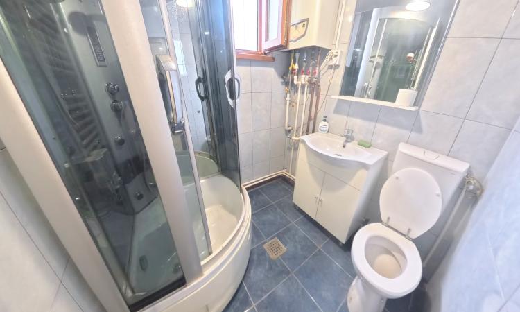Piata Alba Iulia - Matache Dobrescu - apartament 2 camere in vila