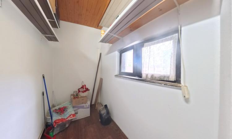 Piata Alba Iulia - Matache Dobrescu - apartament 2 camere in vila