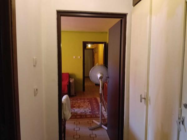 Apartament 2 camere, 56 mp, etaj 3/5, bloc izolat, boxă – zona Hotel Strelitia / Modern – Timișoara
