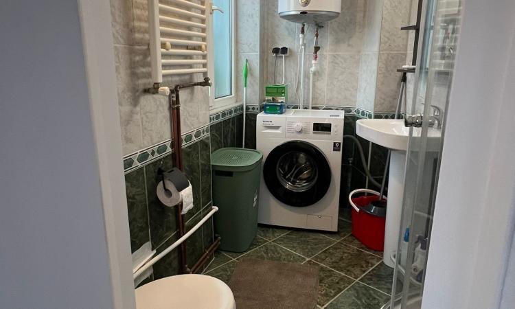 2 camere lux la Piata Amzei