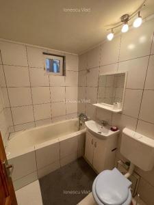 Apartament  2 camere, decomandat, Central