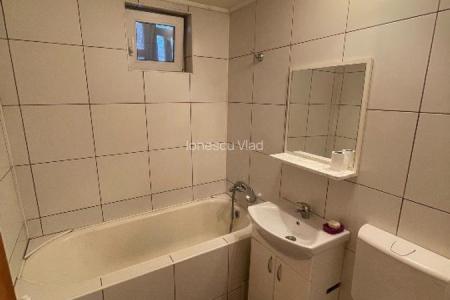 Apartament 2 camere, decomandat, Central