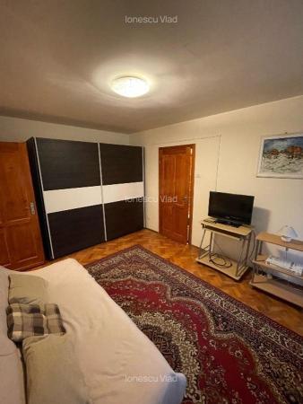 Apartament  2 camere, decomandat, Central
