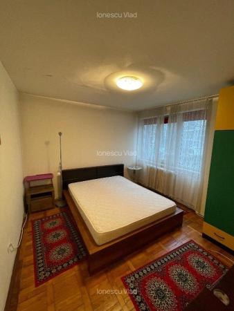 Apartament  2 camere, decomandat, Central
