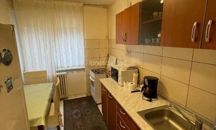 Apartament 2 camere, decomandat, Central