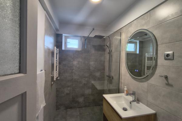Închiriere apartament cu 2 camere, 50 mp - prima închiriere - Calea Floreasca