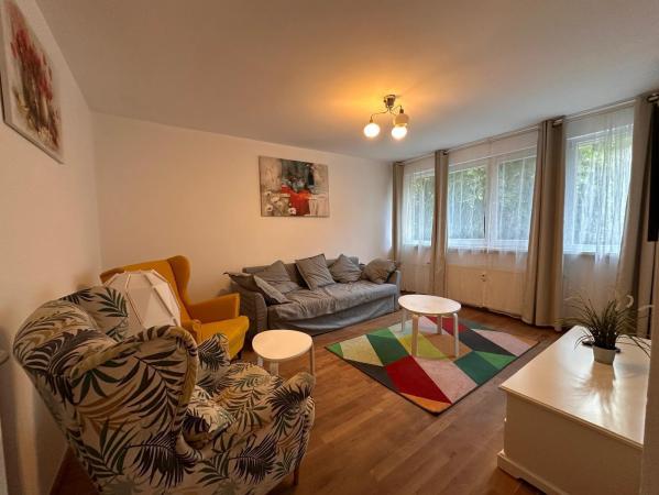2 camere prima inchiriere hotel Novotel