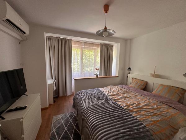 2 camere prima inchiriere hotel Novotel