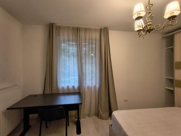 Închiriere apartament cu 3 camere, 63 mp, renovat, mobilat și utilat - zona Floreasca