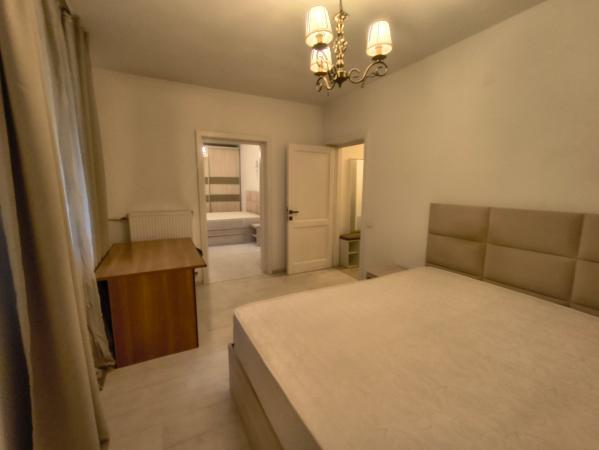 Închiriere apartament cu 3 camere, 63 mp, renovat, mobilat și utilat - zona Floreasca