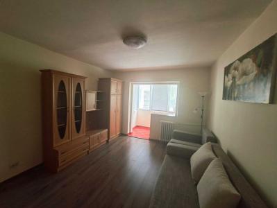 Apartament cu 2 camere, semidecomandat, 52 mp, etaj 1 – Zona Stadion Dan Păltinișanu