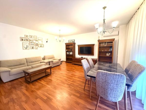 Apartament de închiriat 3 camere Central Park