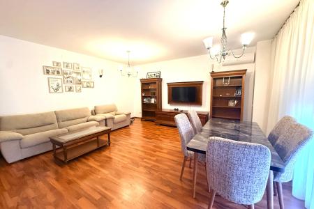 Apartament de închiriat 3 camere Central Park