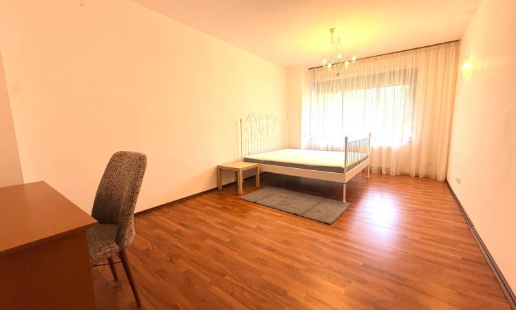 Apartament de închiriat 3 camere Central Park