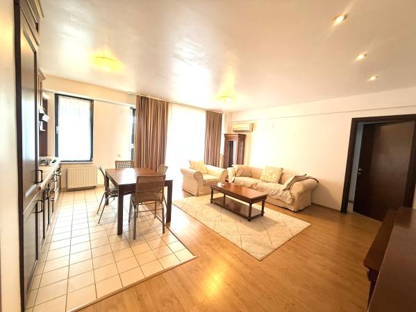 Apartament 2 camere de închiriat Central Park